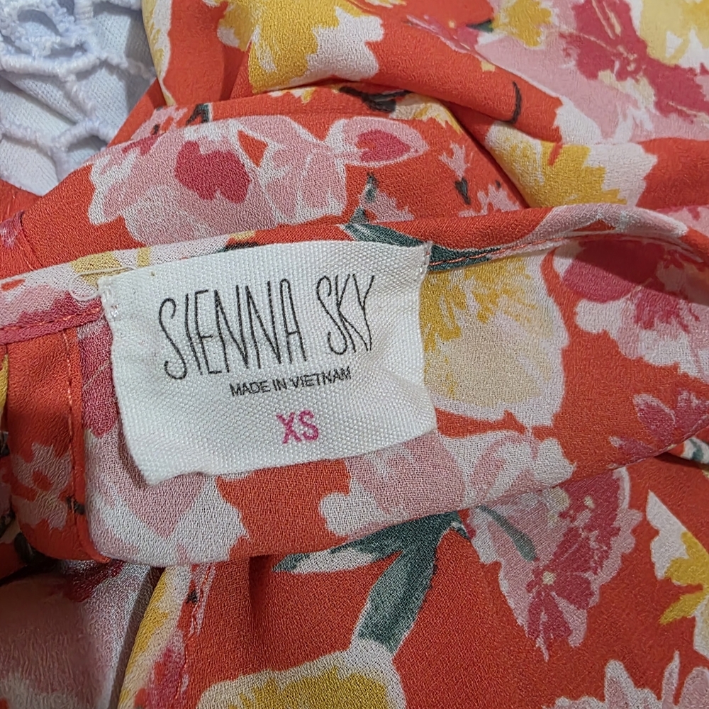 Sienna Sky Orange Size XS
 Floral Short Sleeve Dress midi
Lightweight fabric - Picture 2 of 11